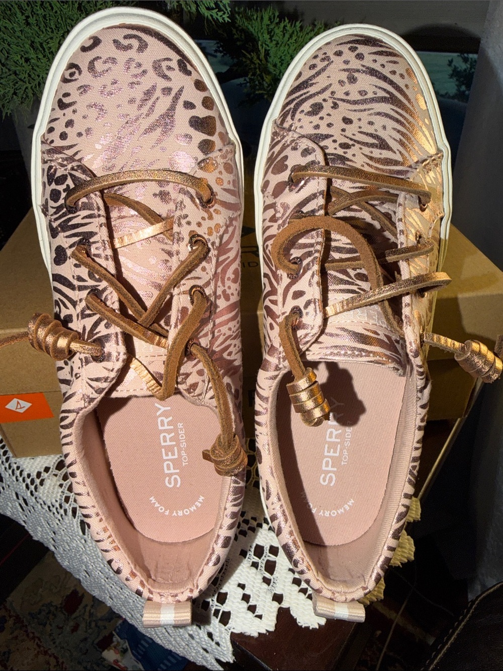 Sperry Pier Wave LT Memory Foam Sneakers Metallic Animal Rose.